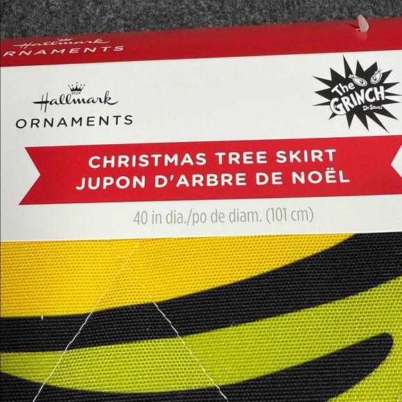 Hallmark Grinch Holiday Tree Skirt - Green and Red - Picture 2 of 4
